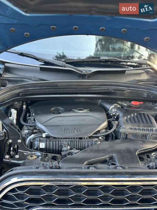 Хэтчбек MINI Countryman 2017 в Коростене