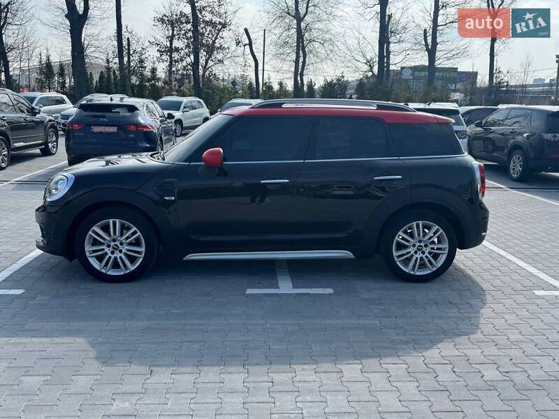 Хэтчбек MINI Countryman 2017 в Киеве