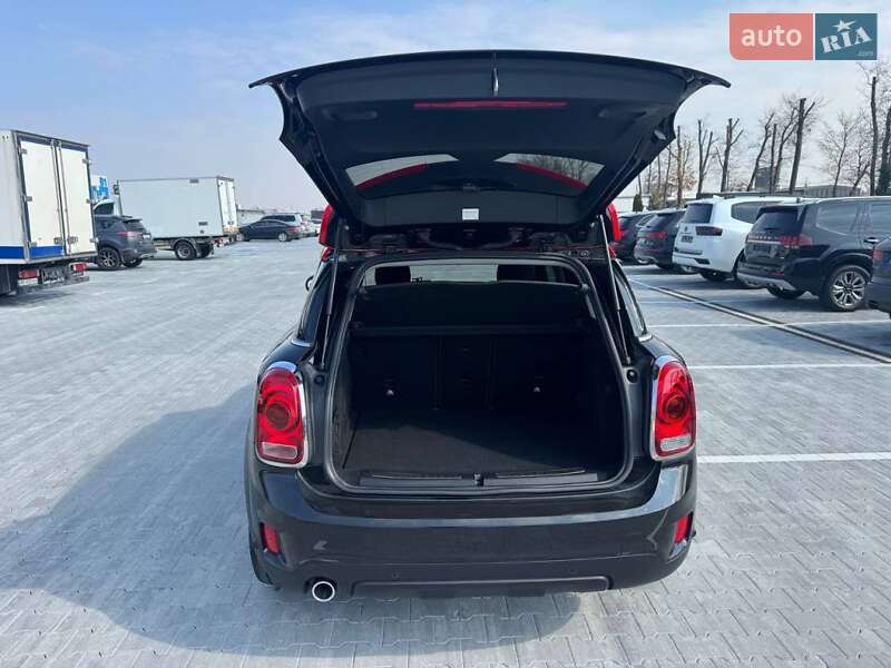 Хэтчбек MINI Countryman 2017 в Киеве
