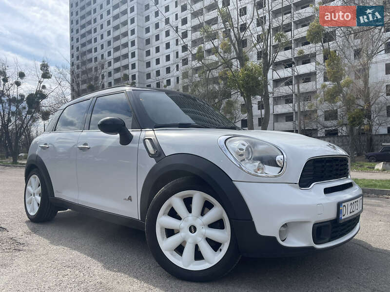 Хэтчбек MINI Countryman 2011 в Киеве