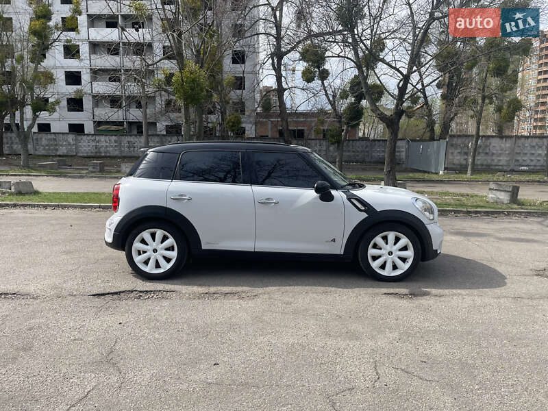 Хэтчбек MINI Countryman 2011 в Киеве