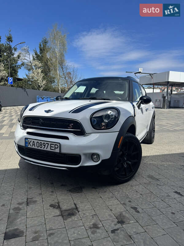 Внедорожник / Кроссовер MINI Countryman 2015 в Киеве