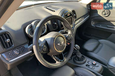 Хэтчбек MINI Countryman 2018 в 
