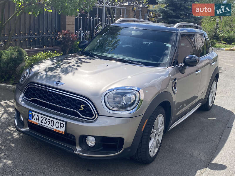Хэтчбек MINI Countryman 2017 в 