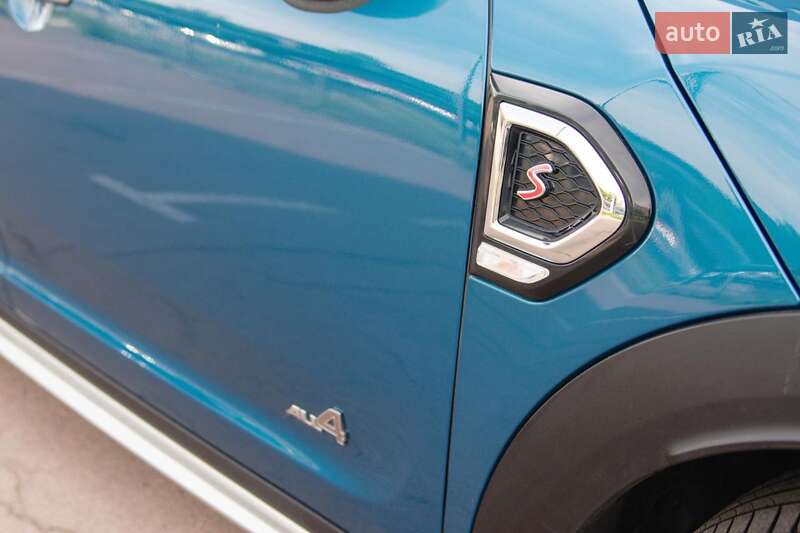 Хэтчбек MINI Countryman 2019 в Киеве