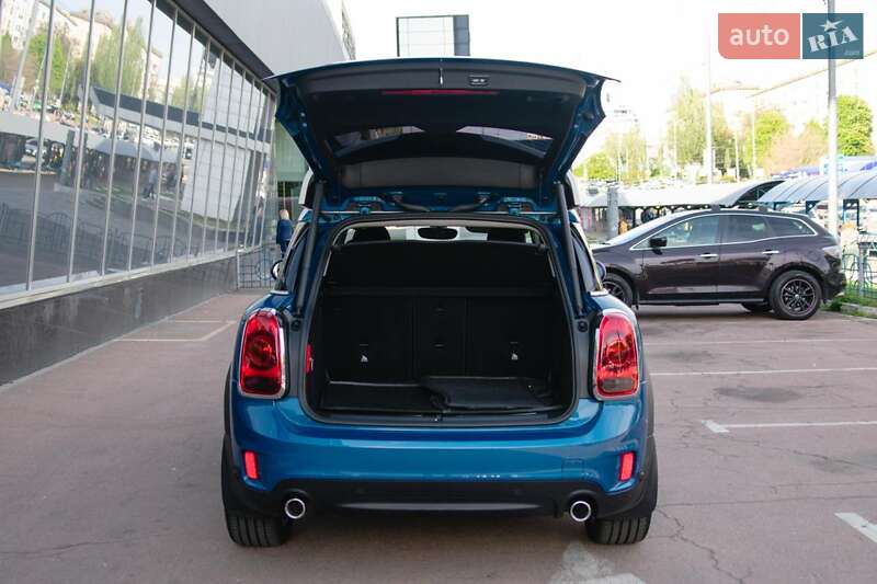 Хэтчбек MINI Countryman 2019 в Киеве
