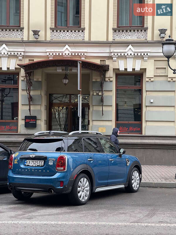 Хетчбек MINI Countryman 2017 в 