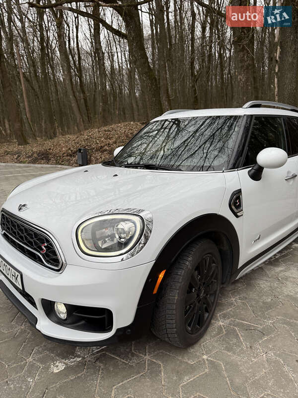 Хэтчбек MINI Countryman 2017 в 