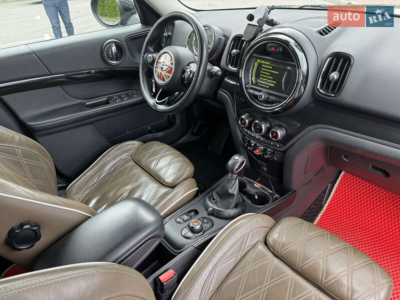 Хэтчбек MINI Countryman 2017 в Киеве