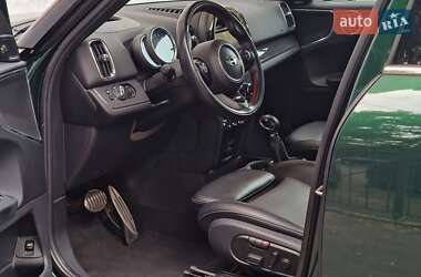 Хэтчбек MINI Countryman 2017 в 