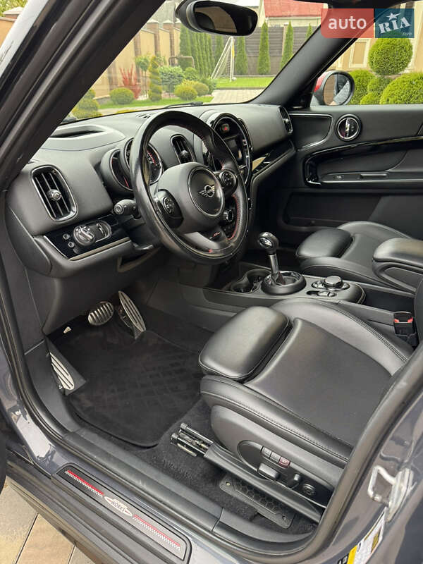 Хэтчбек MINI Countryman 2019 в Черновцах