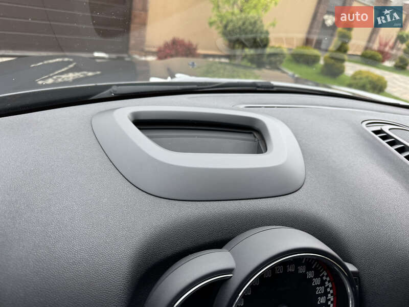 Хэтчбек MINI Countryman 2019 в Черновцах