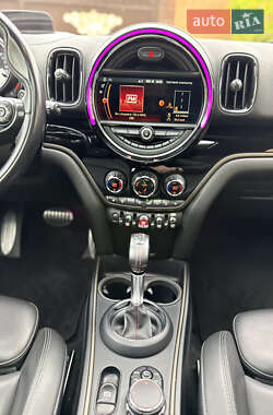 Хэтчбек MINI Countryman 2019 в 