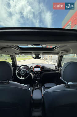 Позашляховик / Кросовер MINI Countryman 2023 в 