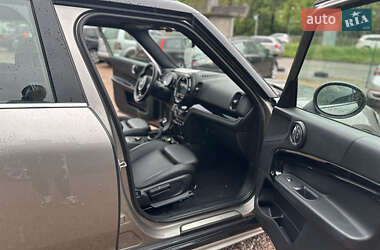 Хэтчбек MINI Countryman 2018 в 