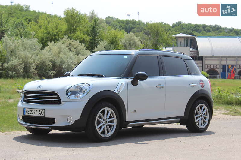 Внедорожник / Кроссовер MINI Countryman 2015 в Днепре