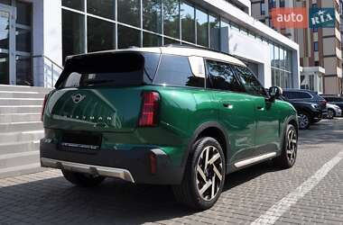 Позашляховик / Кросовер MINI Countryman 2024 в 
