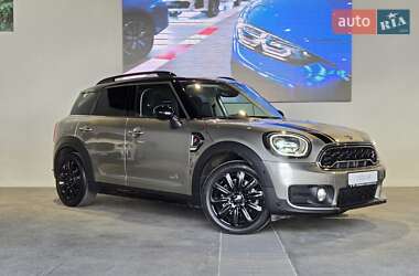 Хэтчбек MINI Countryman 2019 в 