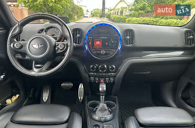 Хэтчбек MINI Countryman 2017 в 