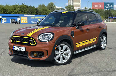 Хэтчбек MINI Countryman 2018 в Киеве