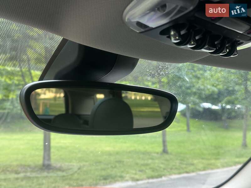 Хэтчбек MINI Countryman 2019 в Киеве фото 53 Хэтчбек MINI Countryman 2019 в Киеве