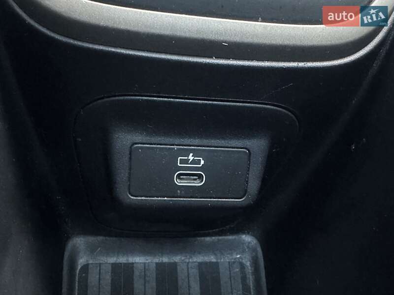 Хэтчбек MINI Countryman 2019 в Киеве фото 70 Хэтчбек MINI Countryman 2019 в Киеве