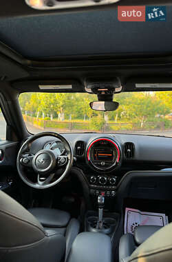 Хэтчбек MINI Countryman 2018 в 