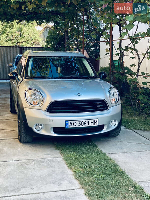 Хэтчбек MINI Countryman 2011 в Тячеве