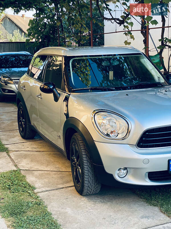 Хэтчбек MINI Countryman 2011 в Тячеве