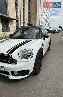 Хэтчбек MINI Countryman 2019 в Киеве