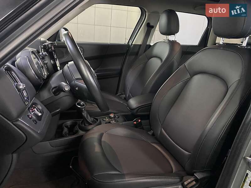 Хэтчбек MINI Countryman 2019 в Умани фото 21 Хэтчбек MINI Countryman 2019 в Умани