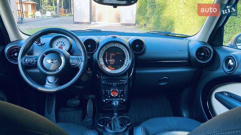 Внедорожник / Кроссовер MINI Countryman 2014 в Киеве