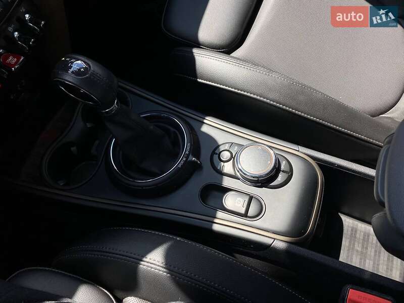 Хэтчбек MINI Countryman 2017 в Львове