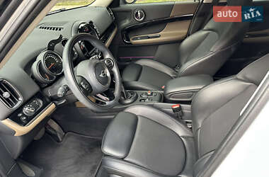 Хэтчбек MINI Countryman 2018 в 
