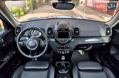 Хэтчбек MINI Countryman 2017 в 