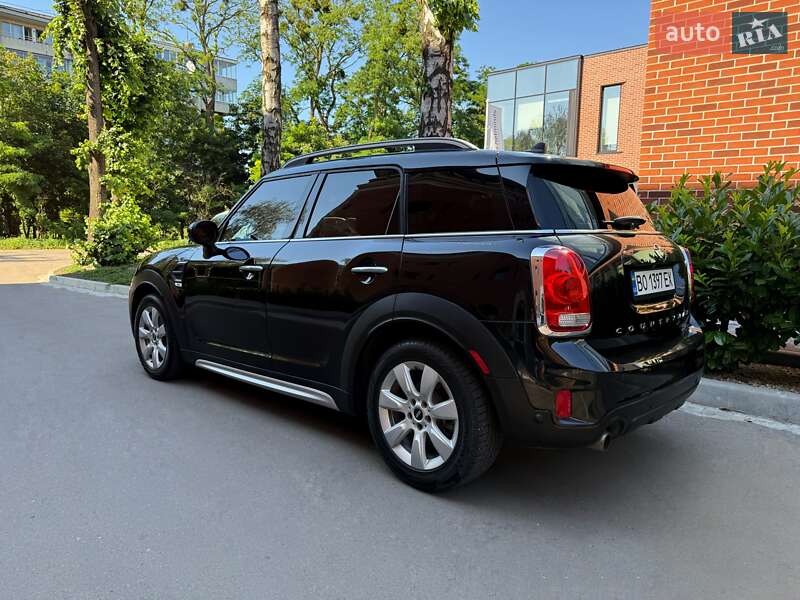 Хэтчбек MINI Countryman 2017 в Львове