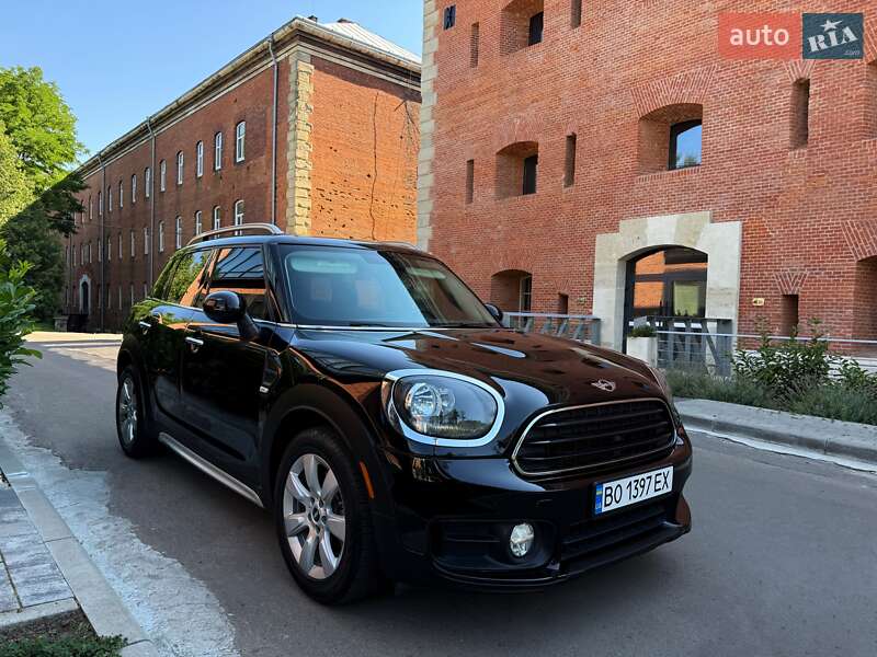Хэтчбек MINI Countryman 2017 в Львове
