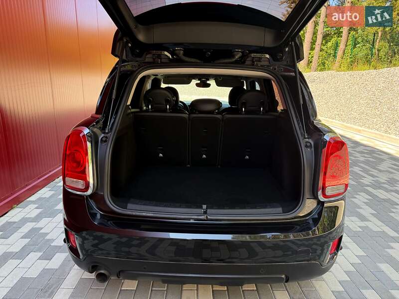 Хэтчбек MINI Countryman 2017 в Львове