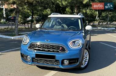 Хэтчбек MINI Countryman 2019 в 