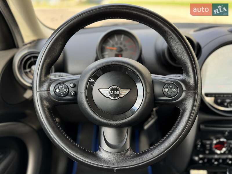 Внедорожник / Кроссовер MINI Countryman 2015 в Днепре фото 22 Внедорожник / Кроссовер MINI Countryman 2015 в Днепре