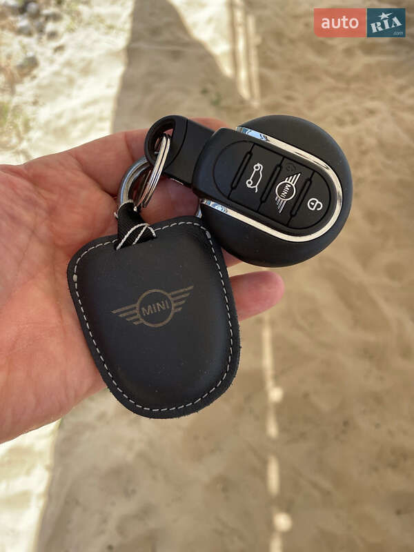 Хэтчбек MINI Countryman 2019 в Днепре