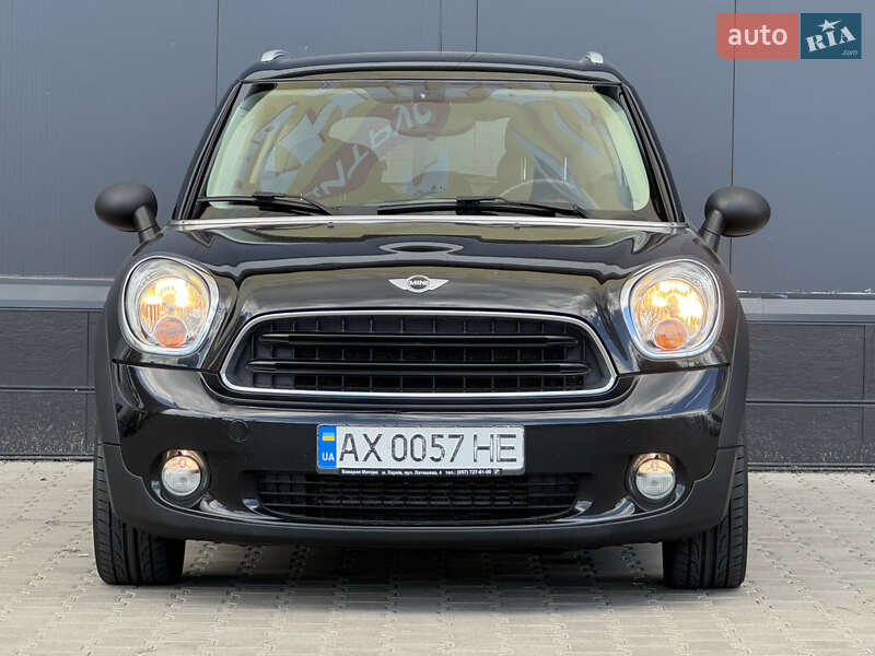 Внедорожник / Кроссовер MINI Countryman 2015 в Киеве