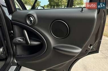 Внедорожник / Кроссовер MINI Countryman 2015 в 