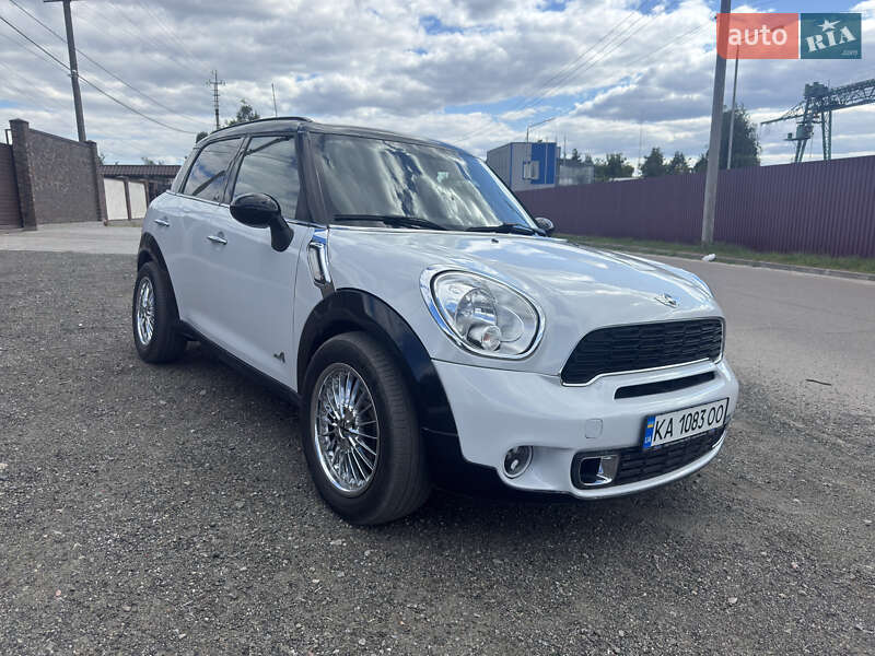 Внедорожник / Кроссовер MINI Countryman 2015 в Киеве фото 2 Внедорожник / Кроссовер MINI Countryman 2015 в Киеве