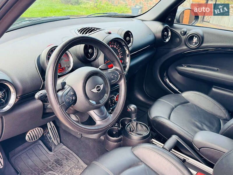 Внедорожник / Кроссовер MINI Countryman 2015 в Киеве