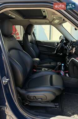 Хэтчбек MINI Countryman 2018 в 