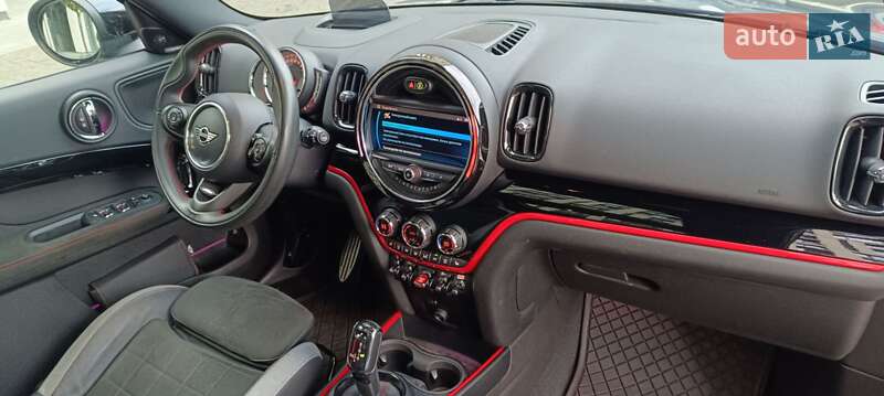 Хэтчбек MINI Countryman 2020 в Киеве фото 11 Хэтчбек MINI Countryman 2020 в Киеве