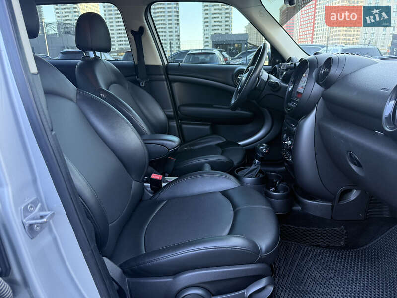 Внедорожник / Кроссовер MINI Countryman 2014 в Киеве