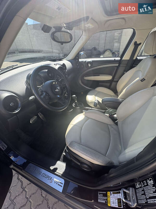 Внедорожник / Кроссовер MINI Countryman 2014 в Черноморске