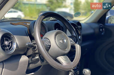 Внедорожник / Кроссовер MINI Countryman 2015 в 